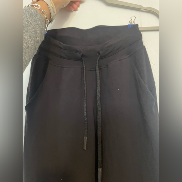 LULULEMON JOGGERS - Picture 3 of 4